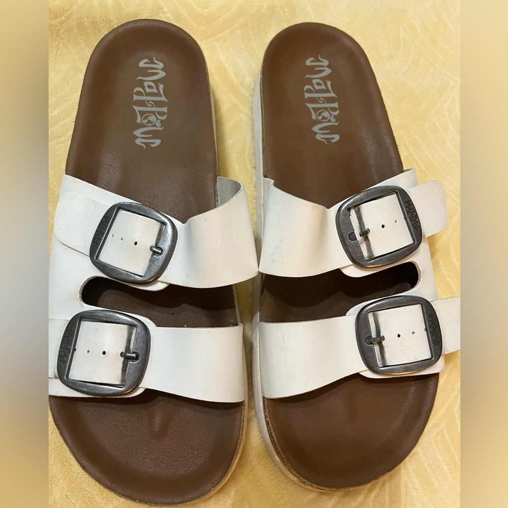 White sandals great condition